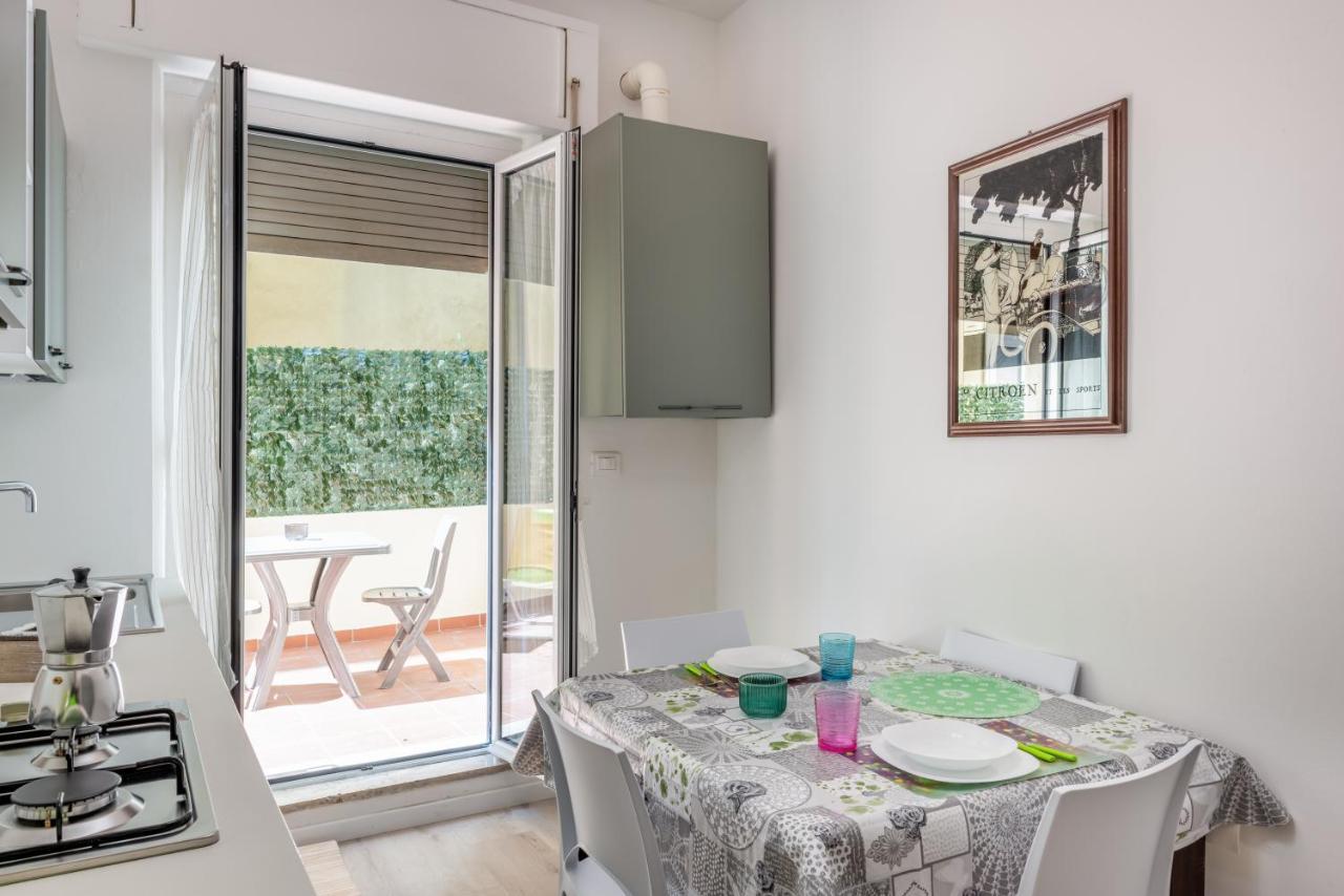New Apt! 1Km From Central Station 'La Spezia' Bagian luar foto